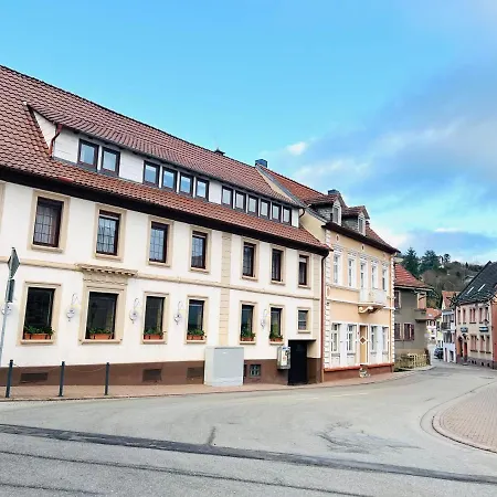 Maximo Am Koenigsberg Hotel