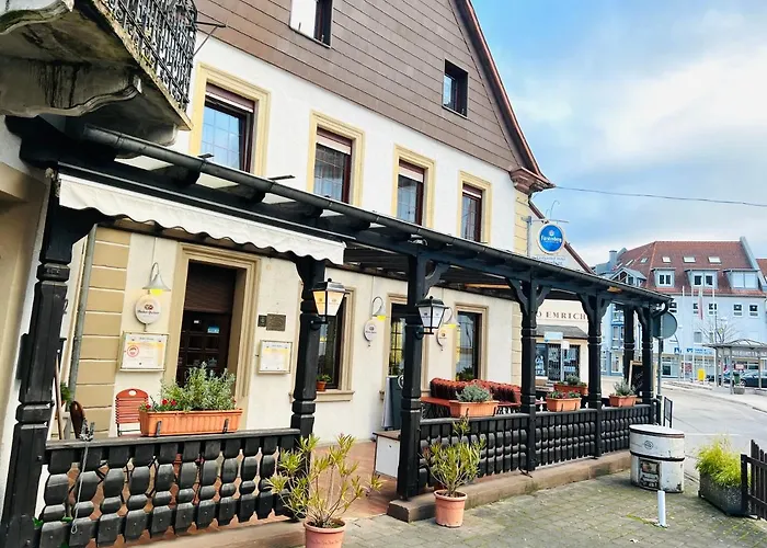 Maximo Am Koenigsberg 酒店 沃尔芬斯坦